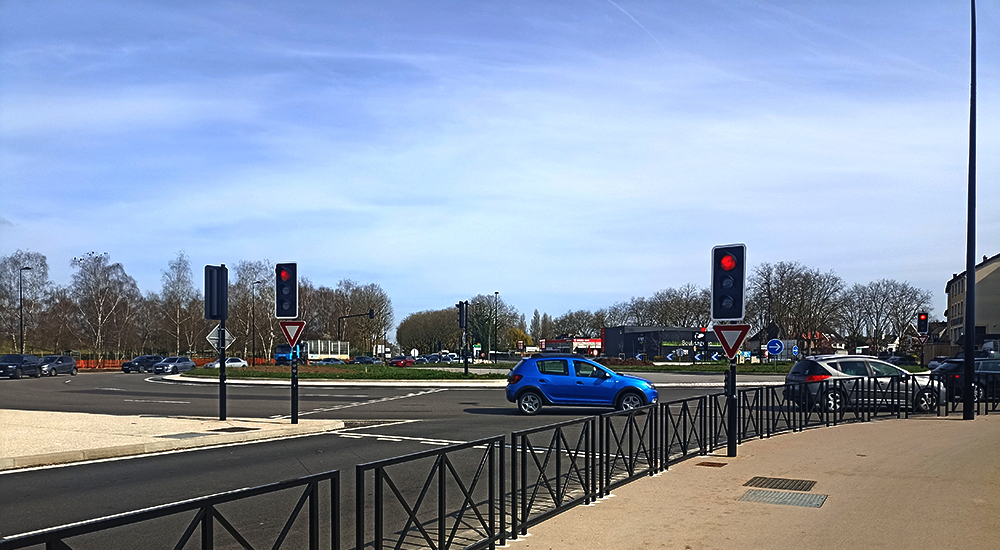 Carrefour giratoire RN10/RD912 Carrefour giratoire RN10/RD912